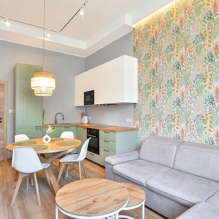 Citystay Stylowe Apartamenty Przy Swietojanskiej Gdynia Exterior foto